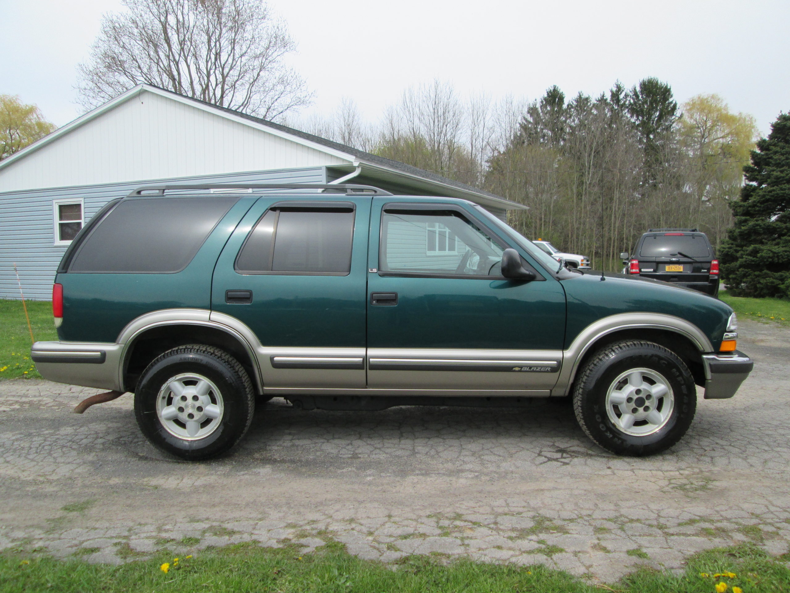 SOLD 1998 Chevrolet Blazer Rust Free Dayton Motor Works LLC